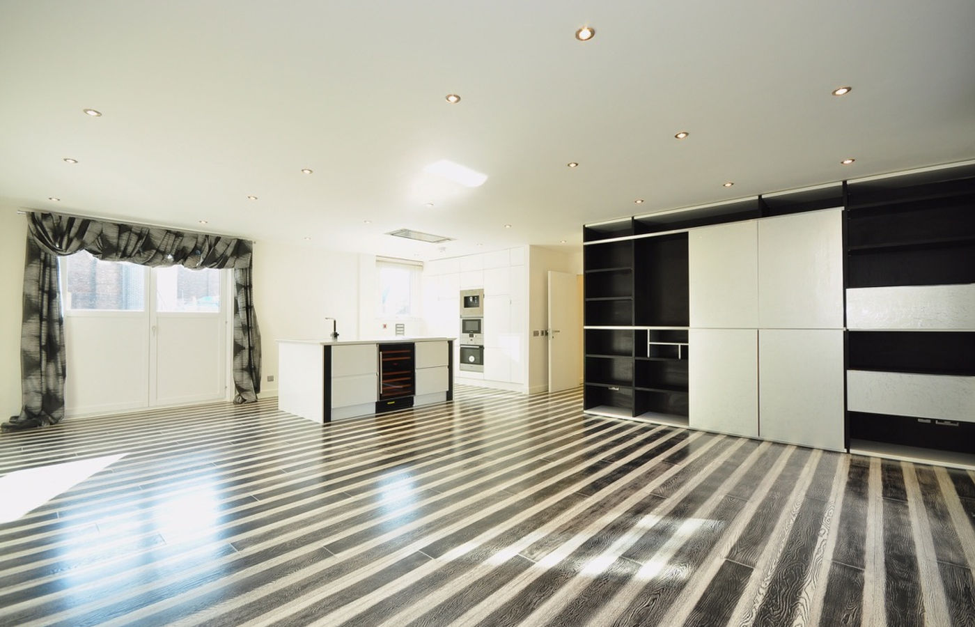 Kitchen fitting in Soho